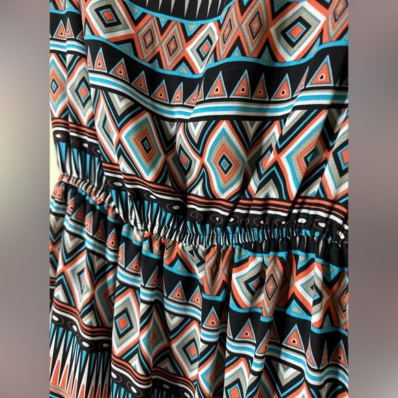 NY Invasion Women’s Aztec Dress Size Medium - Picture 5 of 5